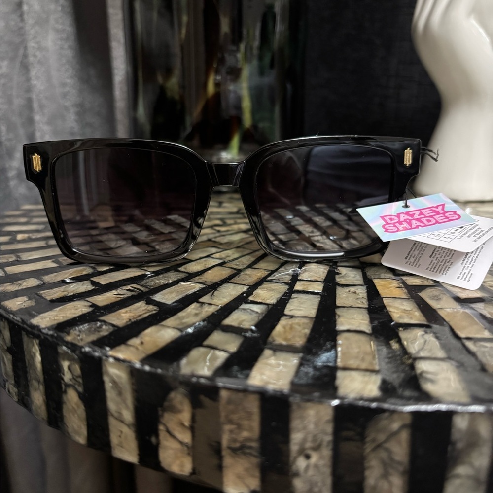 Dazey Shades Sunglasses